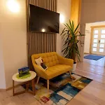 Gaul - Fuer Bis Zu 8 Gaeste, Inkl Koenigscard, 4 Schlafzimmer, 2 Baeder, Grosse Kueche, Gratis Parken & Wlan, Self Check-in
