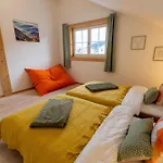 Gaul - Fuer Bis Zu 8 Gaeste, Inkl Koenigscard, 4 Schlafzimmer, 2 Baeder, Grosse Kueche, Gratis Parken & Wlan, Self Check-in נסלוואנג